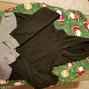 Open shoulder cropped hooded sweatshirt